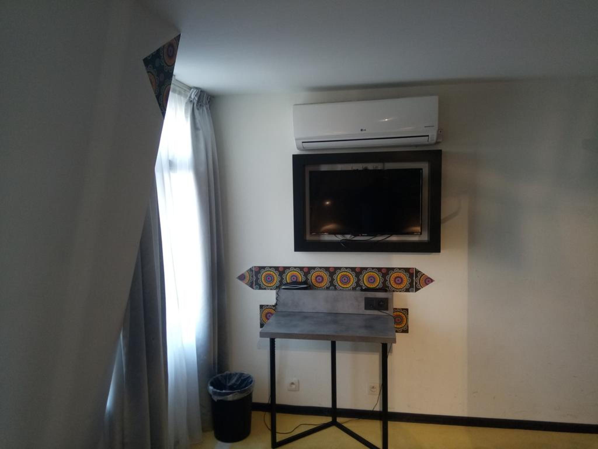 Nekotel Concept Art Hotel Saint-Gilles Kültér fotó
